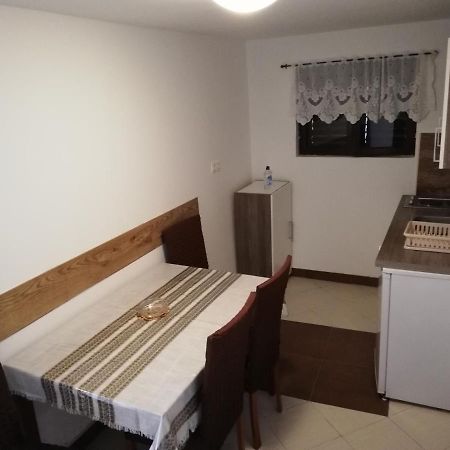 Apartman Cvita Tkon Esterno foto