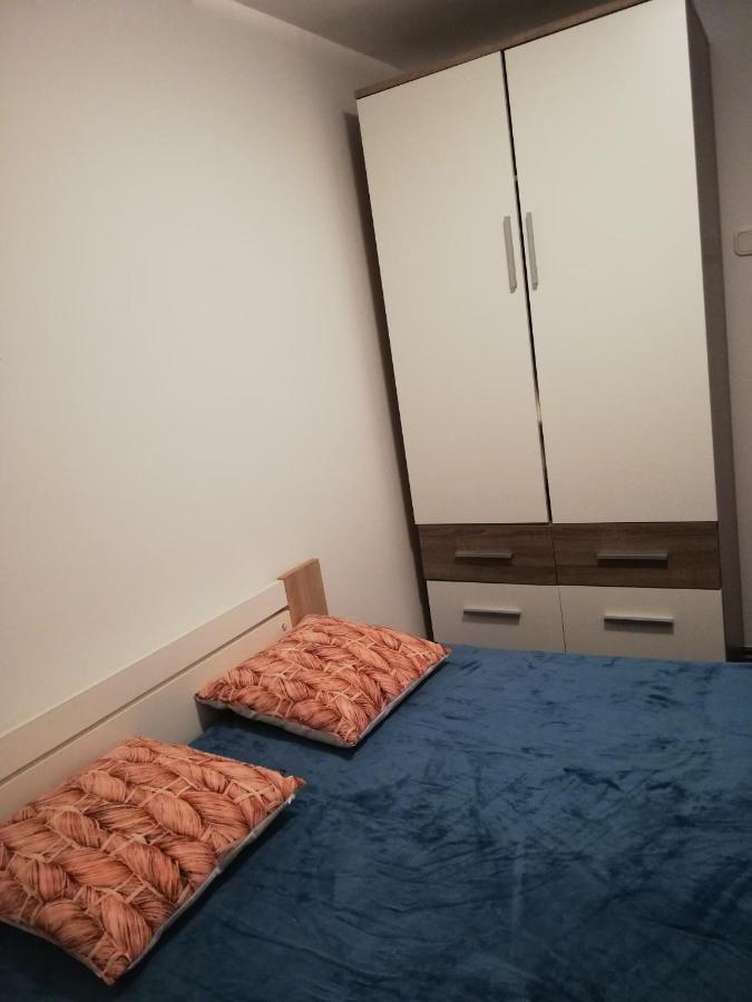 Apartman Cvita Tkon Esterno foto