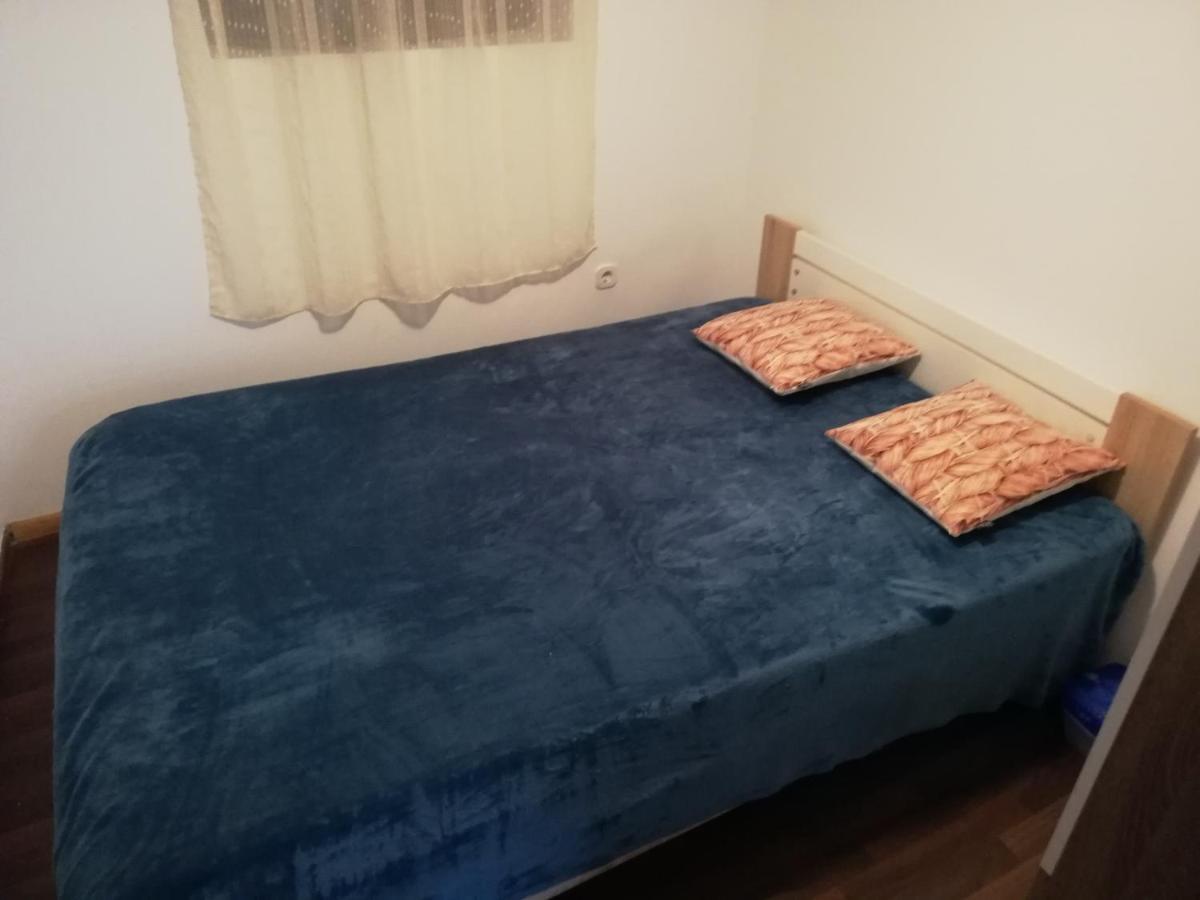 Apartman Cvita Tkon Esterno foto